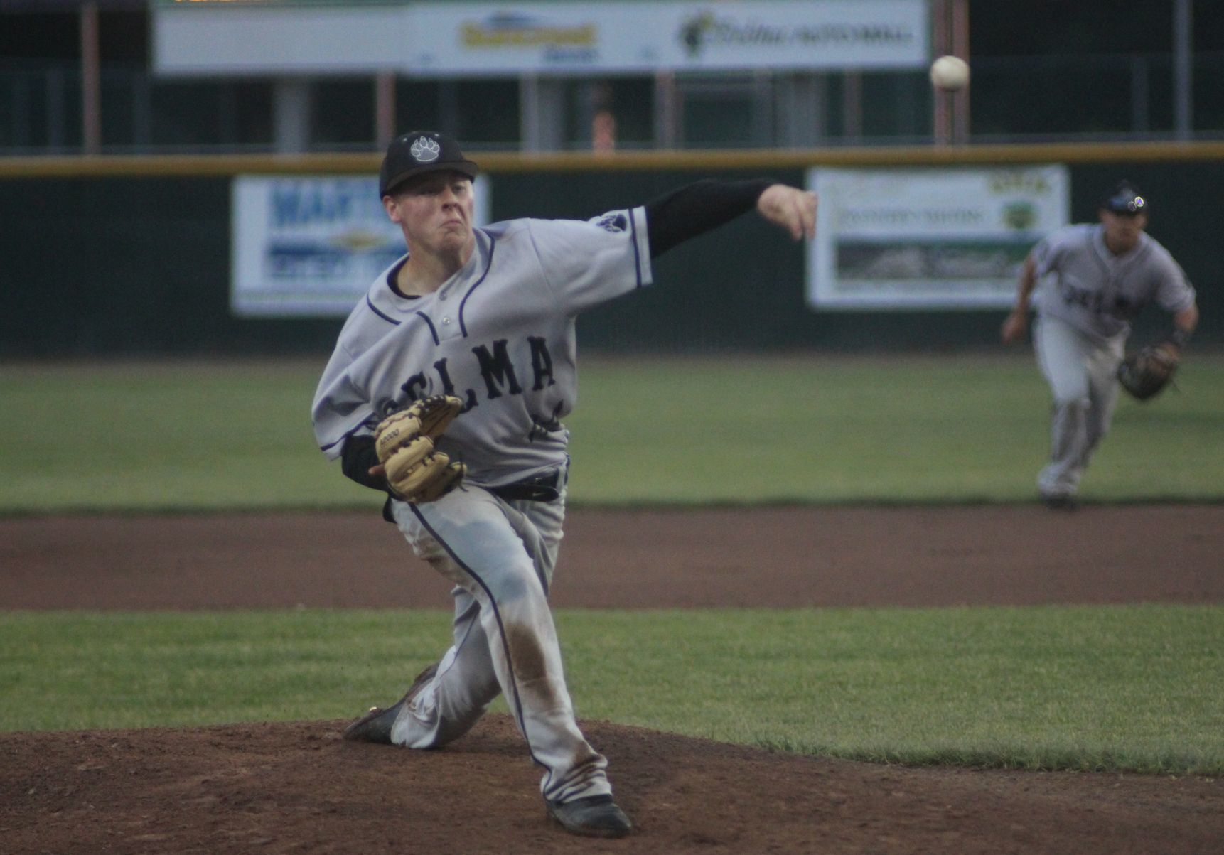 Kingsburg tops Selma